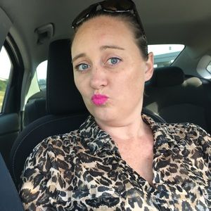 Meet your Posher, Candace